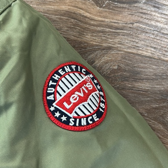 Levi's Bomber Jacket Boys Small Green Nylon Logo Embroidered Patch Zipsw/pockets - Picture 4 of 15